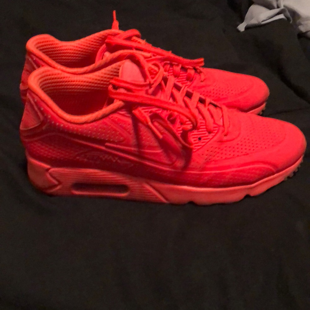 Infrared Nike Air Maxes - Picture 3 of 4